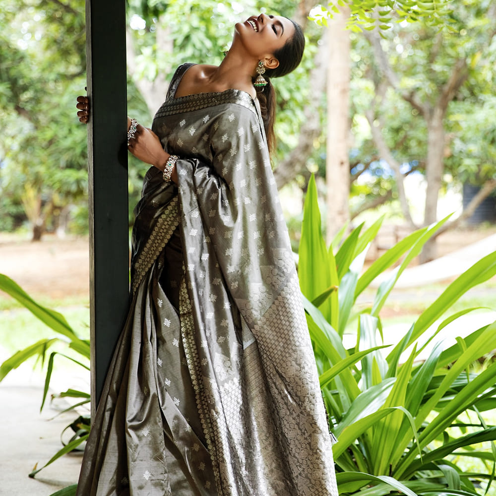 ఐశ్వర్య రాజేష్ తల్లి నాగమణి ప్రసిద్ధ నృత్యకారిణి. చిన్నతనం నుంచి చెన్నైలో పెరిగిన ఐశ్వర్య రాజేష్.. తన ప్రాథమిక విద్యను హోలీ ఏంజెల్స్ ఆంగ్లో ఇండియన్ హైస్కూల్ నుంచి పూర్తి చేసింది. ఆ తర్వాత చెన్నైలోని ఇతిరాజ్ మహిళా కళాశాలలో బ్యాచిలర్ ఆఫ్ కామర్స్ డిగ్రీని పూర్తి చేసింది.