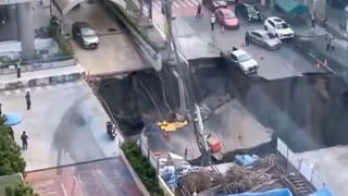 విమానం ల్యాండింగ్ గేర్‌లో దాక్కున్న 13 ఏళ్ల బాలుడు.. ఎంత దూరం ప్రయాణించాడో తెలిస్తే..