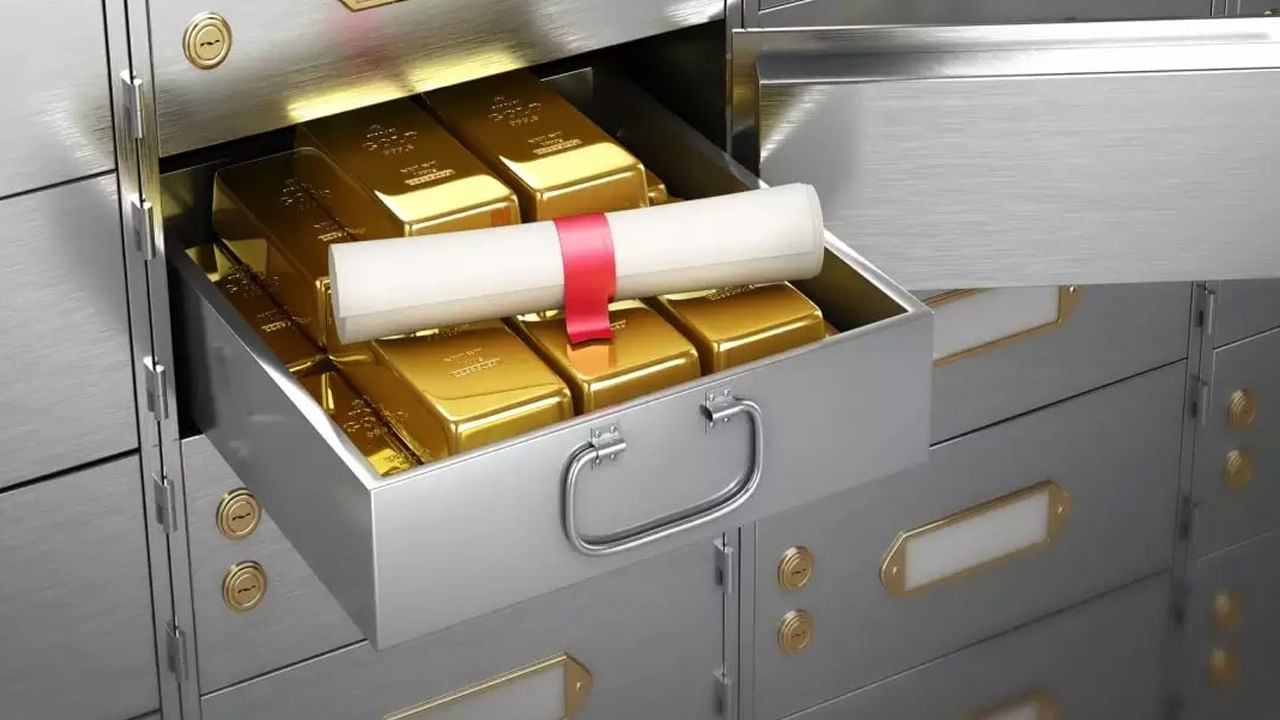 లాకర్లో దాచుకున్న బంగారం లేదా విలువైన వస్తువులు పోతే.. బ్యాంక్లు పరిహారం చెల్లిస్తాయా?