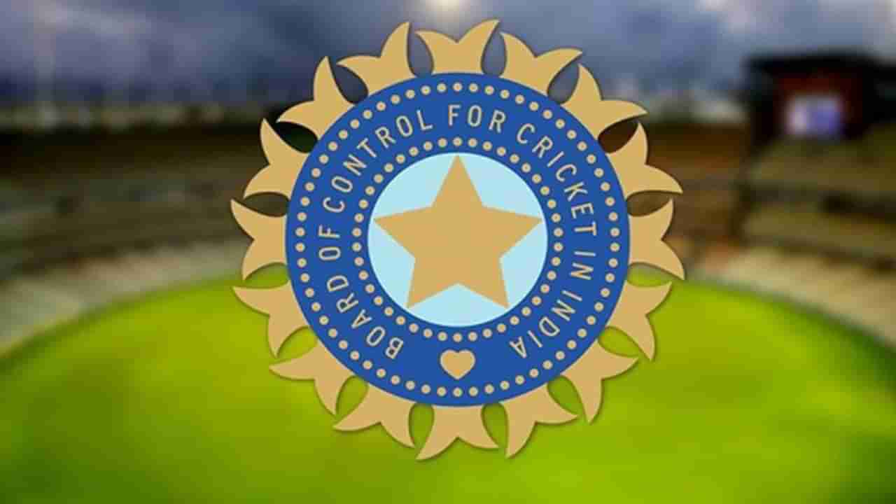 BCCI : బీసీసీఐ దగ్గర గుట్టలకొద్దీ డబ్బు.. వడ్డీలే ఎన్ని వేల కోట్లు వస్తాయో తెలిస్తే షాకే !