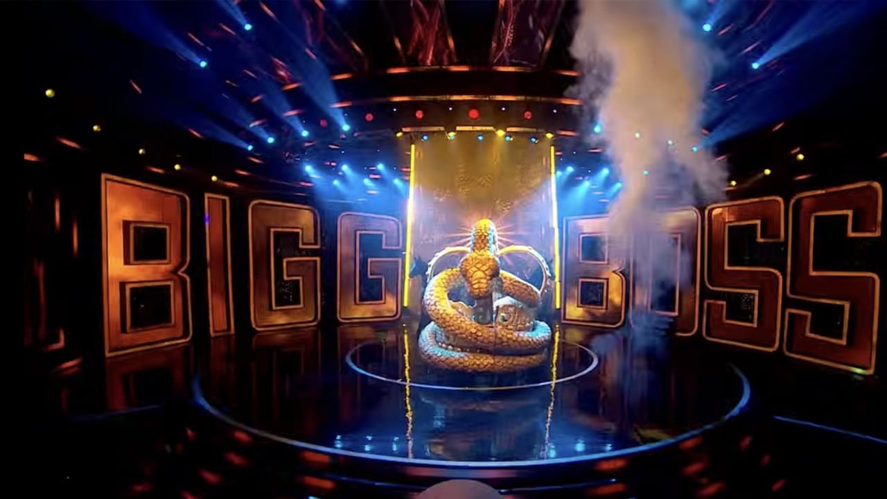   కాగా మొదట 15 మంది కంటెస్టెంట్స్ హౌస్ లోకి అడుగు పెట్టనున్నట్లు తెలుస్తోంది. ఇందులో 9 గురు సెలబ్రిటీలు కాగా ఆరుగురు కామనర్స్ క్యాటగిరీ. ఇక దీపావళికి వైల్డ్ కార్ట్ ఎంట్రీస్ కూడా ఉండనున్నట్లు సమాచారం.
