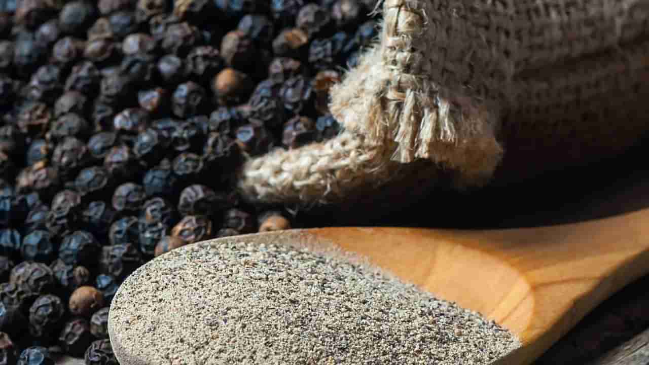 నల్ల మిరియాలలో దాగున్న అద్భుత ఆరోగ్య రహస్యాలు మీకోసం..!