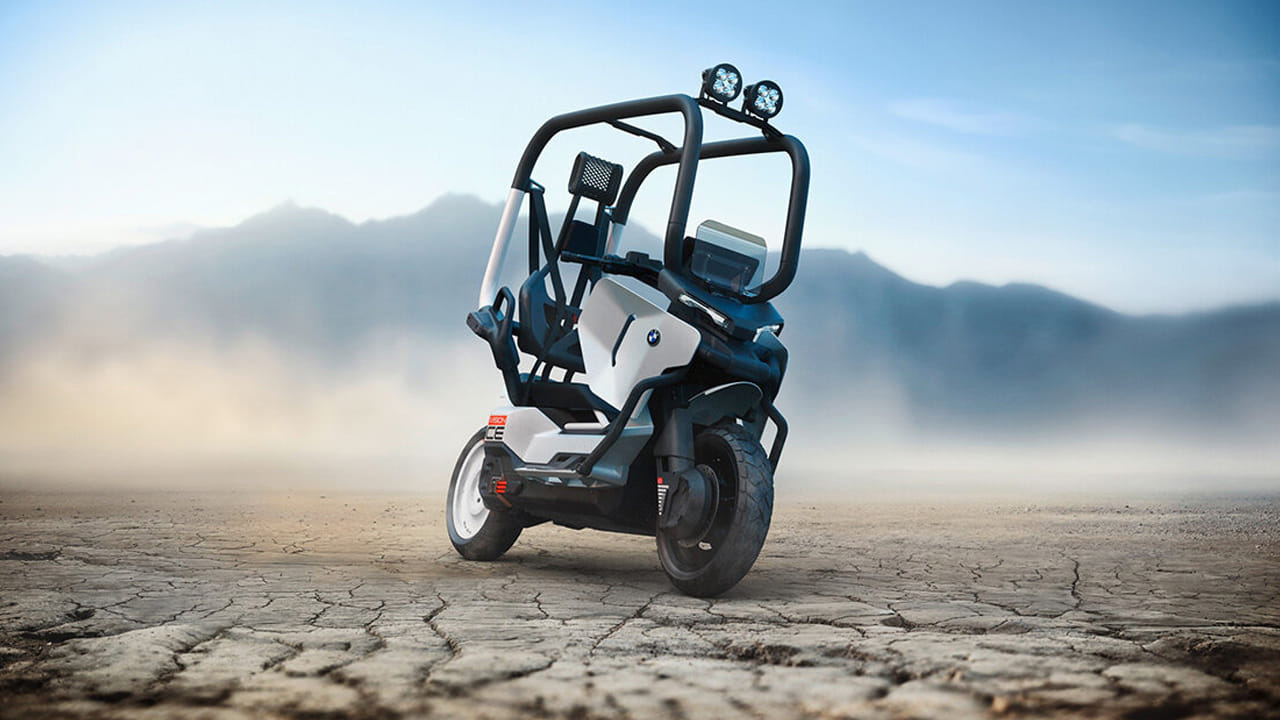 BMW Scooter: IAA మొబిలిటీ 2025 షోలో BMW Motorrad తన కొత్త కాన్సెప్ట్ ఎలక్ట్రిక్ స్కూటర్ విజన్ CEని ప్రవేశపెట్టింది. ఇది హెల్మెట్, రైడింగ్ గేర్ లేకుండా రైడర్ నడపగల స్కూటర్. ఈ కాన్సెప్ట్ BMW పాత C1 స్కూటర్ ఆధునిక, ఎలక్ట్రిక్ వెర్షన్. 