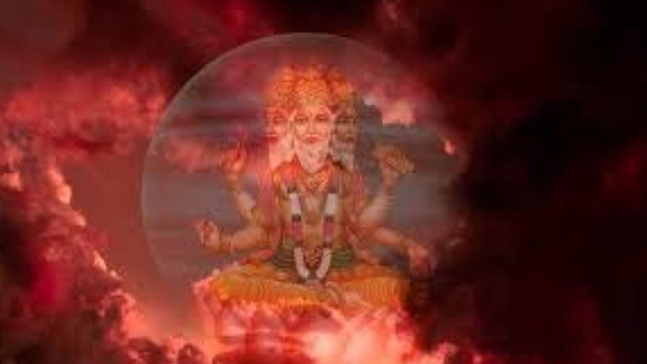 పురాణాల ప్రకారం.. తెల్లవారు జామున 3 గంటల నుంచి 5 గంటల సమయాన్ని బ్రహ్మ ముహుర్తం అంటారు. ఈ సమయంలో వాతావరణం చాలా బాగుంటుంది. అందువలన ఈ సమయంలో యోగా లేదా ధ్యానం చేయడం వలన చాలా ప్రయోజనాలు ఉంటాయని చెబుతుంటారు. అంతే కాకుండా, బ్రహ్మ ముహుర్తంలో నిద్ర లేవడం వలన అనేక ఆరోగ్య ప్రయోజనాలు ఉన్నాయంట.