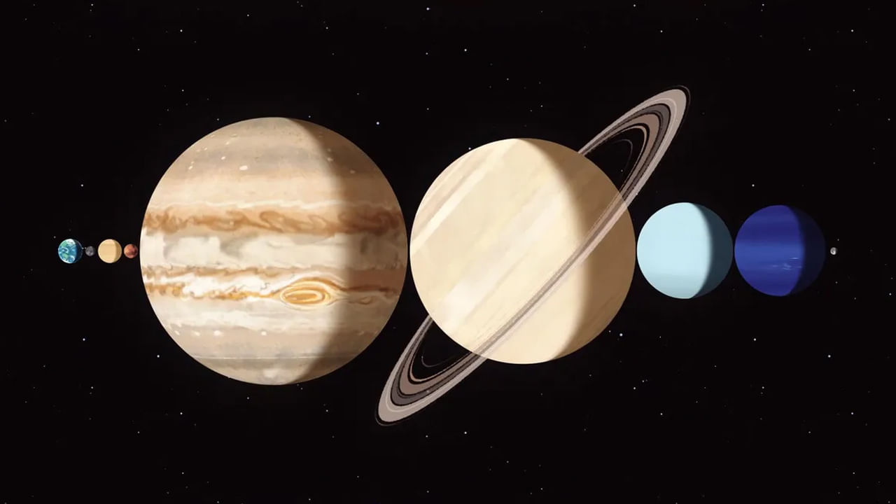 జ్యోతిష్యశాస్త్రంలో గ్రహాల కలయికనే కాదు, కొన్ని సార్లు రెండు గ్రహాలు చాలా దగ్గరగా వస్తుంటాయి. అయితే ఈ సెప్టెంబర్ నెలలో బుధ గ్రహం, శని గ్రహం ఒకదానికి ఒకటి దాదాపు 180 డిగ్రీల కోణంలో దగ్గరకి వచ్చాయి. అయితే 50 సంవత్సరాల తర్వాత ఏర్పడిన ఈ ఘటన 12 రాశులను ప్రభావితం చేస్తుంది. కానీ నాలుగు రాశుల వారికి మాత్రం లక్కు తీసుకొస్తుంది.