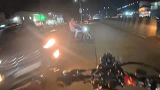 Viral Video: వామ్మో.. ఆ లారీకి దెయ్యం పట్టిందా ఏంది?… నెట్టింట వైరల్‌ అవుతున్న షాకింగ్ వీడియో