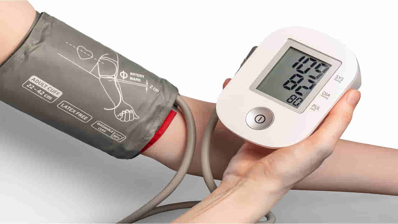 Blood pressure: పోరపాటున కూడా ఈ టైమ్ లో బీపీ చెక్ చేసుకోకండి.. ఆ రిస్క్ తప్పదు!