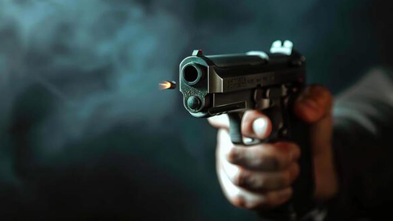 సర్వీస్ గన్తో మామ, మరదలిను కాల్చి చంపిన కానిస్టేబుల్.. ఎక్కడో తెలుసా?