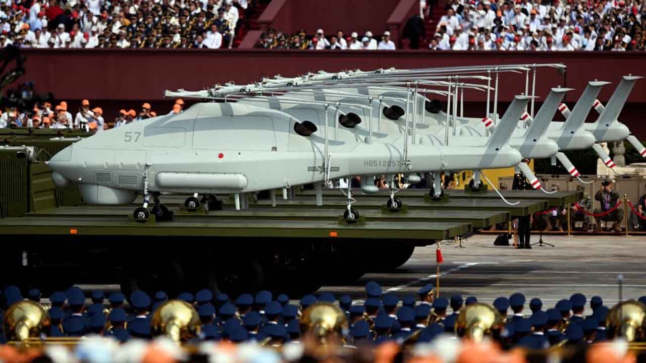 ఇది చైనా భూమిపై మాత్రమే కాకుండా సైబర్, సముద్రం మరియు వైమానిక యుద్ధంలో కూడా తన సాంకేతిక ఆధిపత్యాన్ని సాధించాలనుకుంటుందని స్పష్టమైన సూచన. అధ్యక్షుడు జి జిన్‌పింగ్ నాయకత్వంలోని PLA యొక్క ఈ శక్తి ఆసియాలోనే కాకుండా ప్రపంచ వేదికపై కూడా చైనా స్థానాన్ని బలపరుస్తుంది. అయితే, భారతదేశం-చైనా క్షిపణులను పోల్చి చూస్తే, రెండింటి మధ్య తేడా మనకు కనిపిస్తుంది.