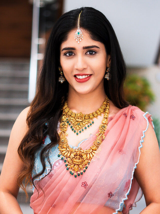 వరుస ఆఫర్స్ అందుకుంటూ దూసుకుపోతున్న తెలుగమ్మాయి..