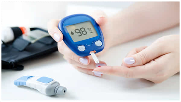 Diabetes: అందరికి అందుబాటులో ఉండే ఈ ఆకులు నమిలితే చాలు షుగర్ అస్సలు పెరగదు!