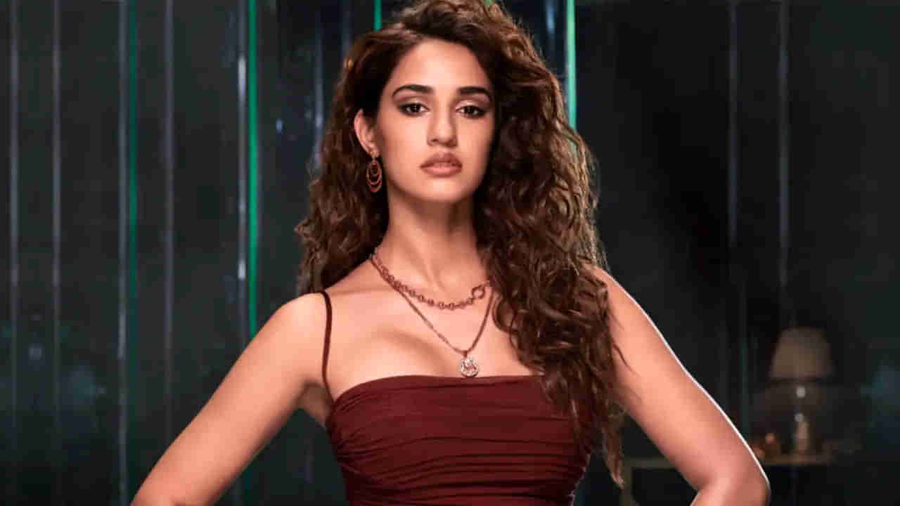 ప్రభాస్ హీరోయిన్ ఇంటిపై దాడి.. ఒక్కసారిగా కాల్పులకు తెగబడ్డ దుండగులు.. కారణం ఇదే