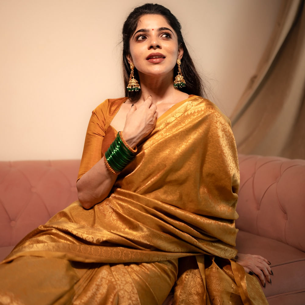 సుడిగాలి సుధీర్ హీరోగా తెరకెక్కుతున్న ‘G.O.A.T -Greatest Of All Time’ అనే చిత్రంతో దివ్యభారతి హీరోయిన్‌గా నటిస్తుంది. ఈ సినిమాతోనే ఆమె తెలుగు తెరకు పరిచయం కాబోతుంది. కానీ ఈ సినిమా షూటింగ్ దశలోనే ఉంది. ఈ సినిమా రిలీజ్ ఎప్పుడనేది ఇంకా అనౌన్స్ చేయలేదు.