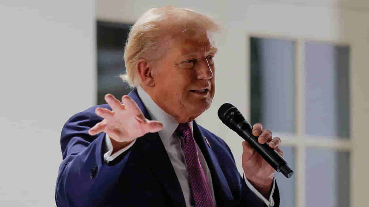 భారతీయ విద్యార్థులకు షాక్‌..! మరో కఠిన నిర్ణయం తీసుకున్న ట్రంప్‌ సర్కార్‌