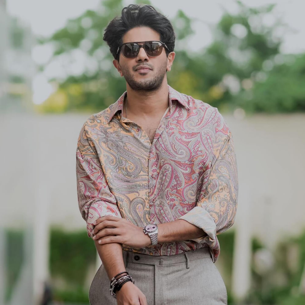 హీరోగానే కాదు.. నిర్మాతగానూ రప్ఫాడిస్తున్నారు దుల్కర్. తాజాగా ఈయన నిర్మించిన లోక్: ఛాప్టర్ 1 సినిమా బాక్సాఫీస్ దగ్గర కోట్లు కొల్లగొడుతుంది. హలో ఫేమ్ కళ్యాణి ప్రియదర్శన్ ప్రధాన పాత్రలో వచ్చిన సూపర్ హీరోయిన్ సినిమా కొత్త లోక ఛాప్టర్ 1. 