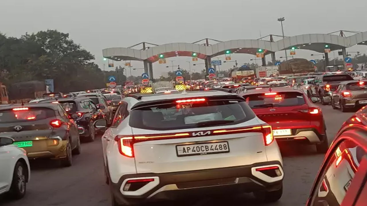 Dussehra Rush And Floods: పల్లెకు బయల్దేరిన నగరం.. హైదరాబాద్ విజయవాడ హైవేపై వాహనాల రద్దీ..