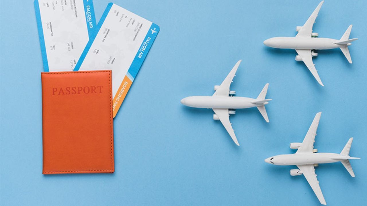 Flight Ticket Tips: ఫ్లైట్ టికెట్స్ చీప్‌లో బుక్ చేసుకోవాలంటే.. ఈ ట్రిక్స్‌ వాడాలి!