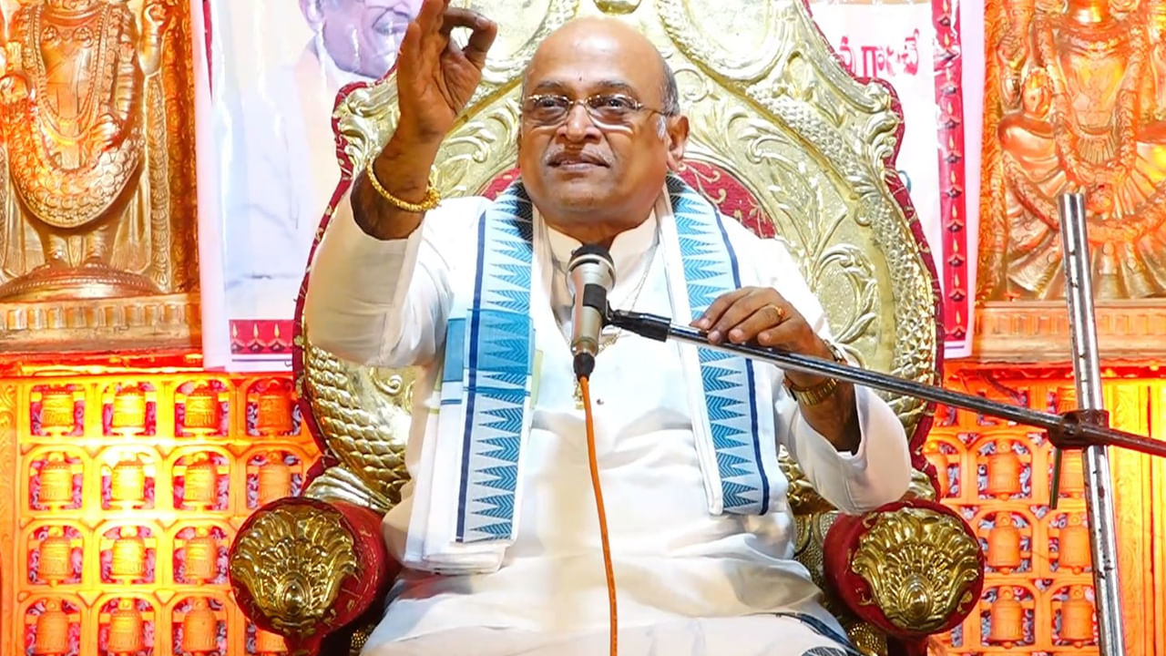 Garikipati Narasimha Rao: 'నేను ఈ సినిమా చూశా .. మీరూ చూడండి.. నిజమైన ప్రేమేంటో తెలుస్తుంది': గరికపాటి