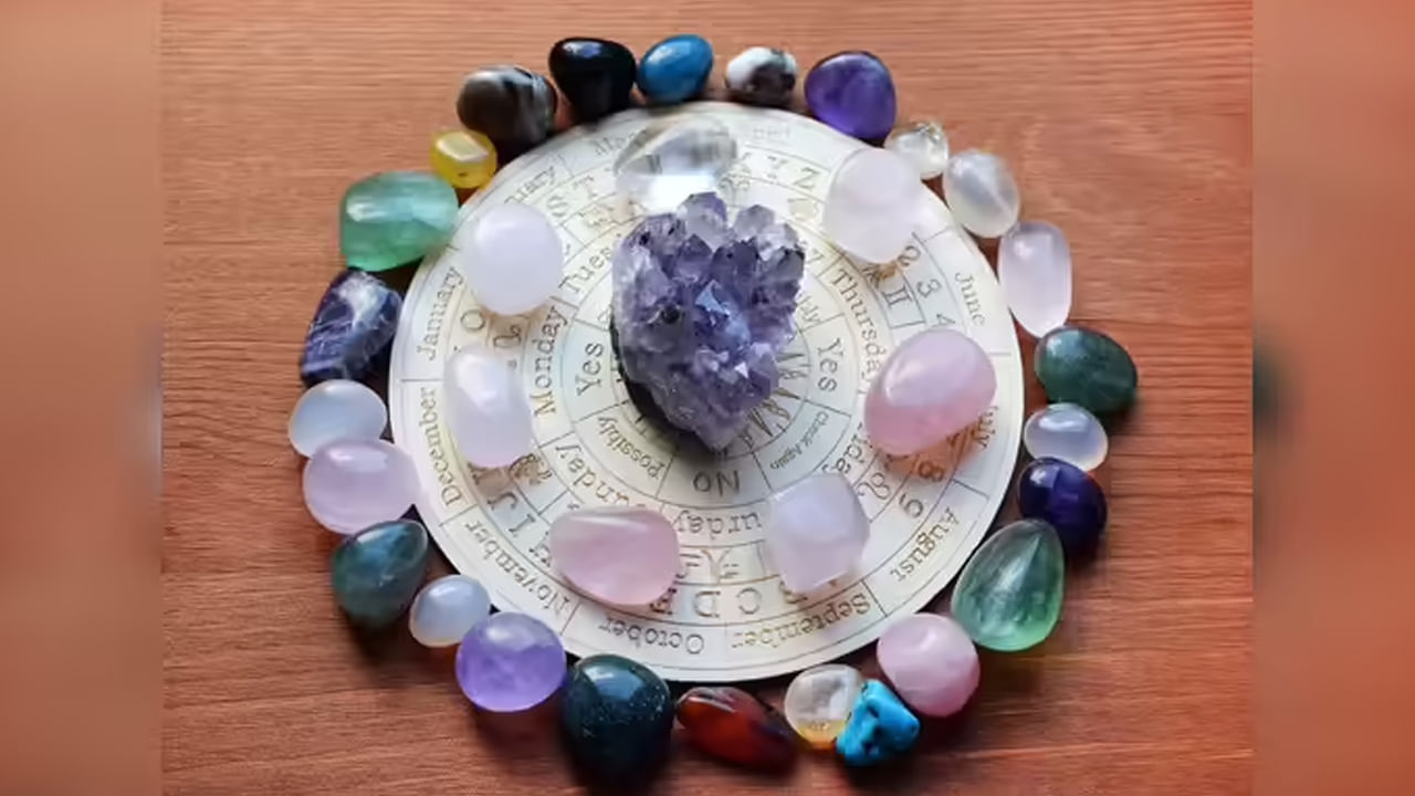 Gemstone Astrology: బిచ్చగాడిని కోటీశ్వరుడిగా మార్చే రత్నం..! ఏ రాశి వారు ఏ రత్నాన్ని ధరిస్తే అదృష్టం పెరుగుతుందో తెలుసా...