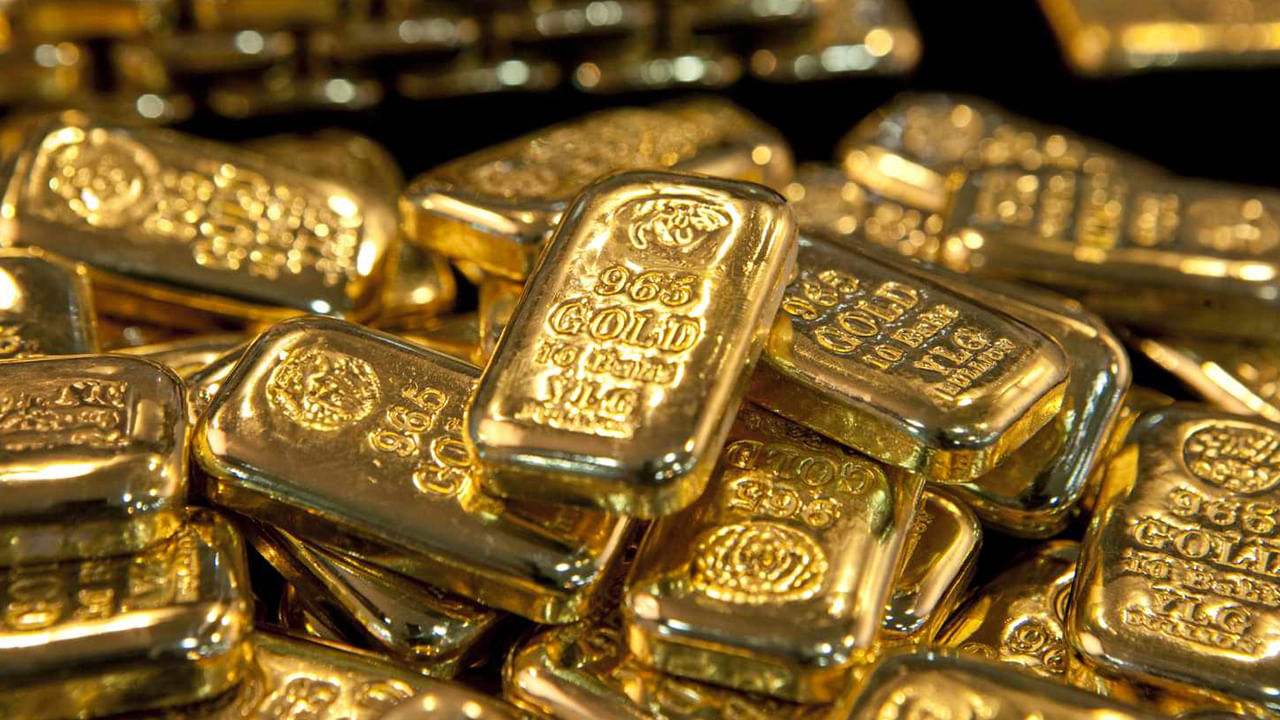 Gold Price: గోల్డ్‌ కొనాలనుకునే వారికి గుడ్‌న్యూస్‌.. దీపావళి నాటికి ధరల్లో మార్పు! ఎంత తగ్గుతుందటే..?