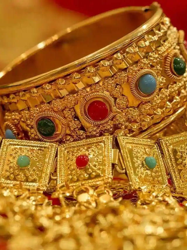 చైనా తలుచుకుంటే.. రూ. 30 వేలకే పసిడి..