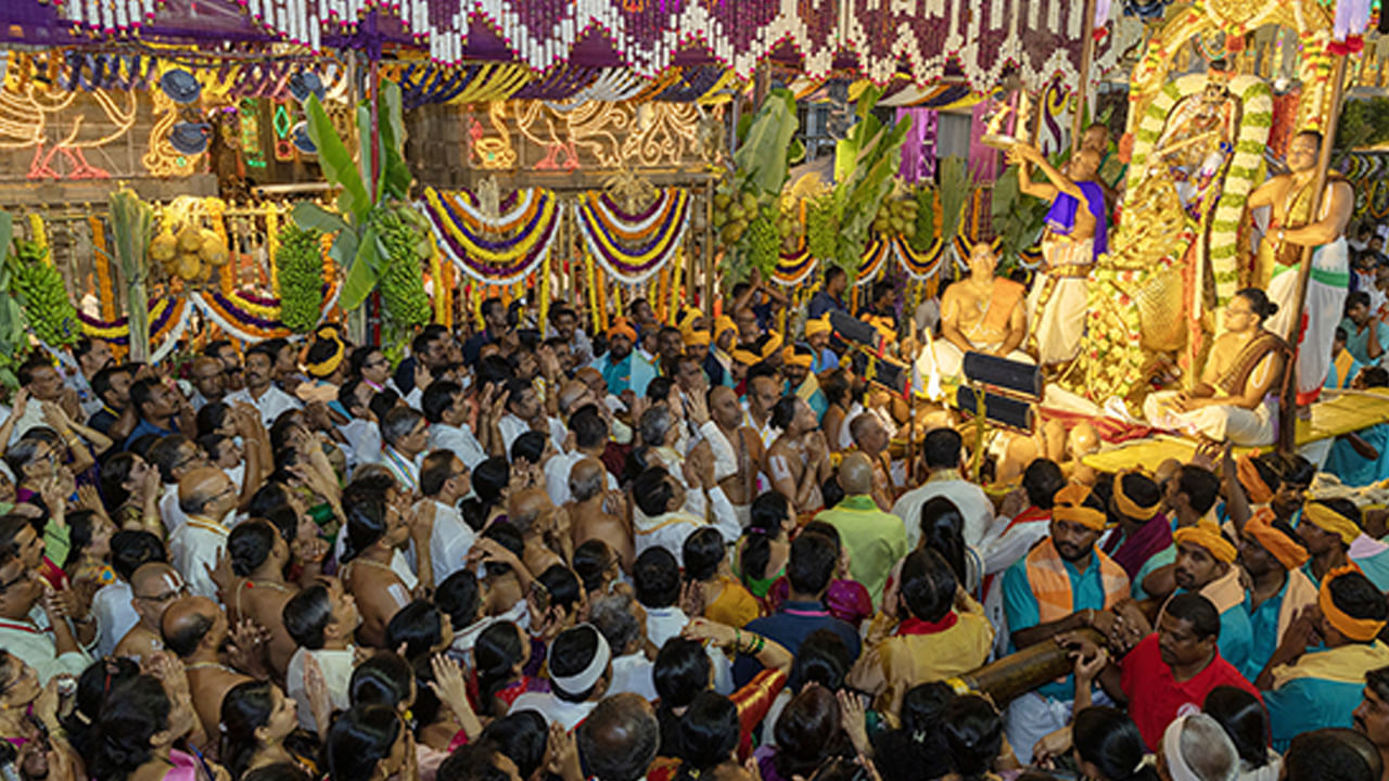 Hamsa Vahanam