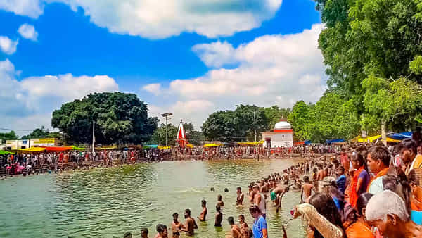 పాండవులు, రాముడితో ముడిపడిన ఈ చెరువు.. శ్రాద్ధ కర్మలకు ప్రసిద్ది.. పూర్వీకులకు మోక్షం.. ఎక్కడుందంటే