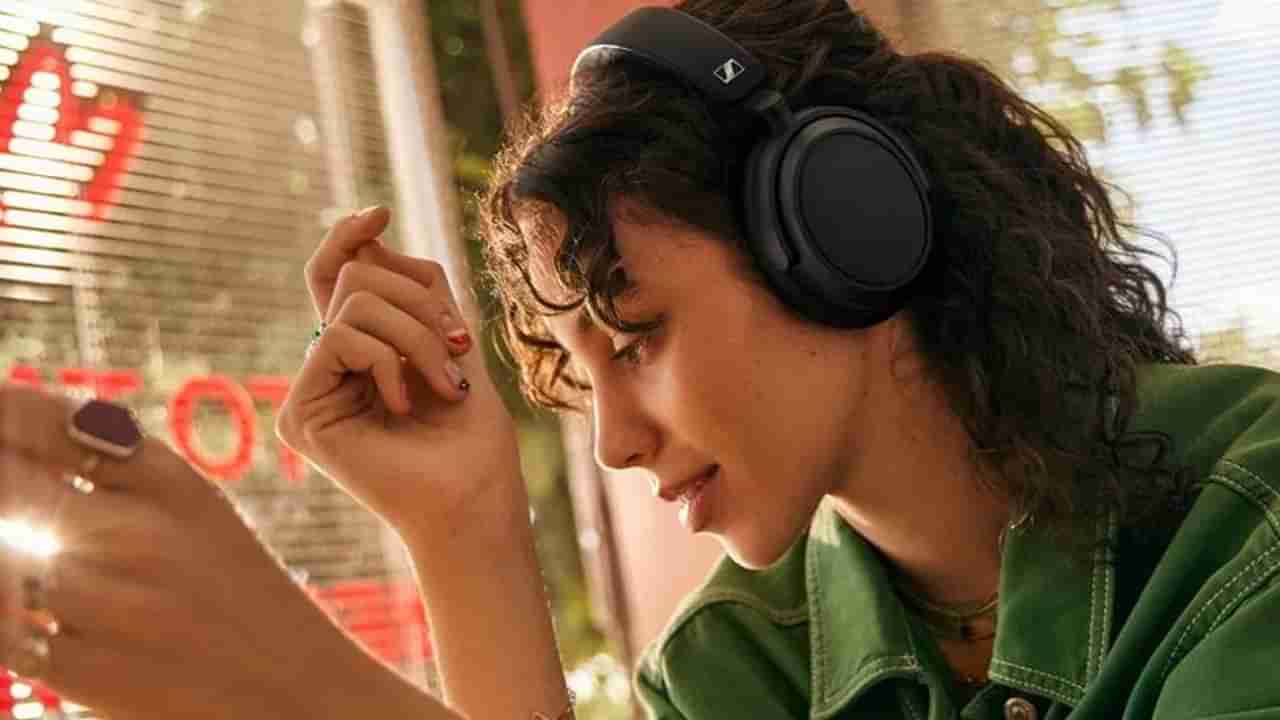 Head Phones Safety: రోజంతా హెడ్ ఫోన్స్ పెట్టుకునే ఉంటారా? ఇది తెలిస్తే.. షాక్ అవుతారు!