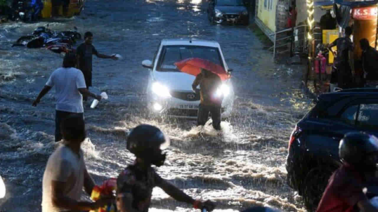 Hyderabad Rains: బాబోయ్.. మళ్లీ మొదలైన కుండపోత వాన.! హెచ్చరికలు జారీ