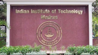 LIC Jobs 2025: డిగ్రీ అర్హతతో లైఫ్‌ ఇన్సూరెన్స్‌ కంపెనీలో ఉద్యోగాలకు దరఖాస్తు చేశారా? మరో 4 రోజులే గడువు..