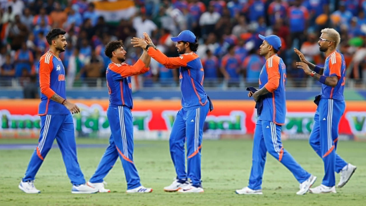 భారత జట్టు చర్యపై పాకిస్తాన్ మాజీ వికెట్ కీపర్ బ్యాటర్ రషీద్ లతీఫ్ మాట్లాడుతూ, ఇలా చేయడం ద్వారా వారు తమ నిజస్వరూపాన్ని చూపించిందని' తెలిపాడు. ఈ మొత్తం విషయంపై ఐసీసీని ఇరుకున పెట్టాడు. ఐసీసీ ఎక్కడ అంటూ ప్రశ్నించాడు.