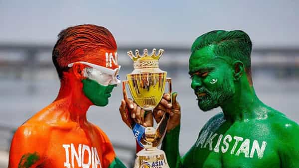 IND vs PAK Asia Cup 2025 : భారత్-పాక్ మ్యాచ్పై వందల కోట్ల బెట్టింగ్.. పాకిస్తాన్ క్రికెటర్లకు డబ్బు ఆశ చూపారా?