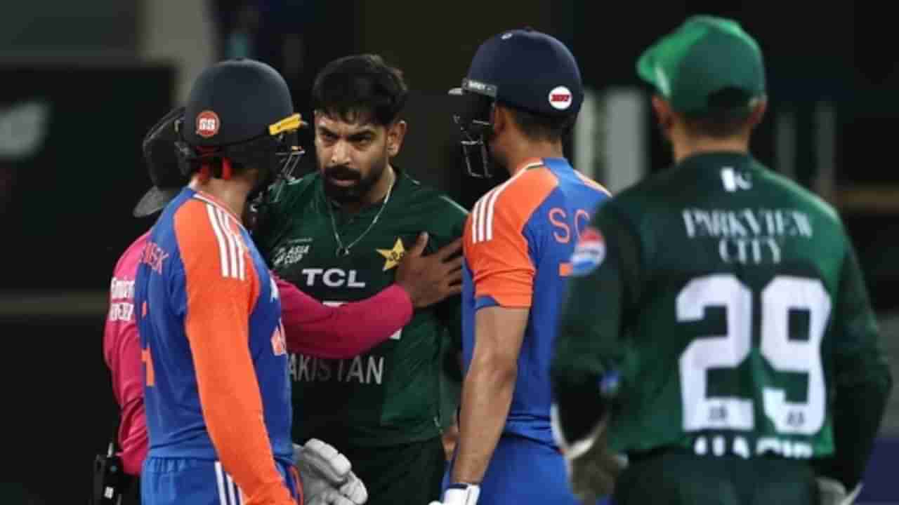 Irfan Pathan : హ్యాండ్ షేక్ ఇవ్వకపోయినా ఓకే.. కానీ ఇలా చేస్తే ఊరుకోం.. పాక్ ఆటగాళ్లపై ఇర్ఫాన్ ఫైర్!