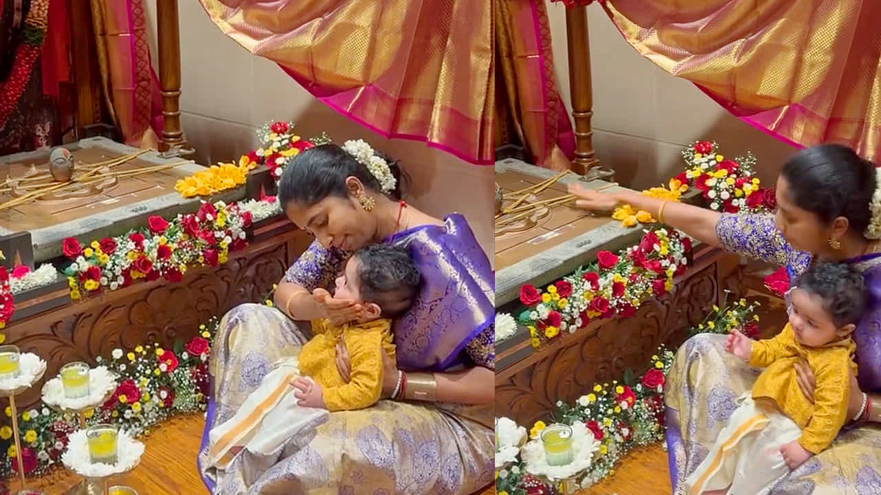 తాజాగా తన కుమారుడితో కలిసి దసరా పండగను సెలబ్రేట్ చేసుకుంది రహస్య. అనంతరం ఇందుకు సంబంధించిన ఫొటోలను సామాజిక మాధ్యమాల్లో షేర్ చేసి అందరికీ దసరా శుభాకాంక్షలు తెలిపింది.