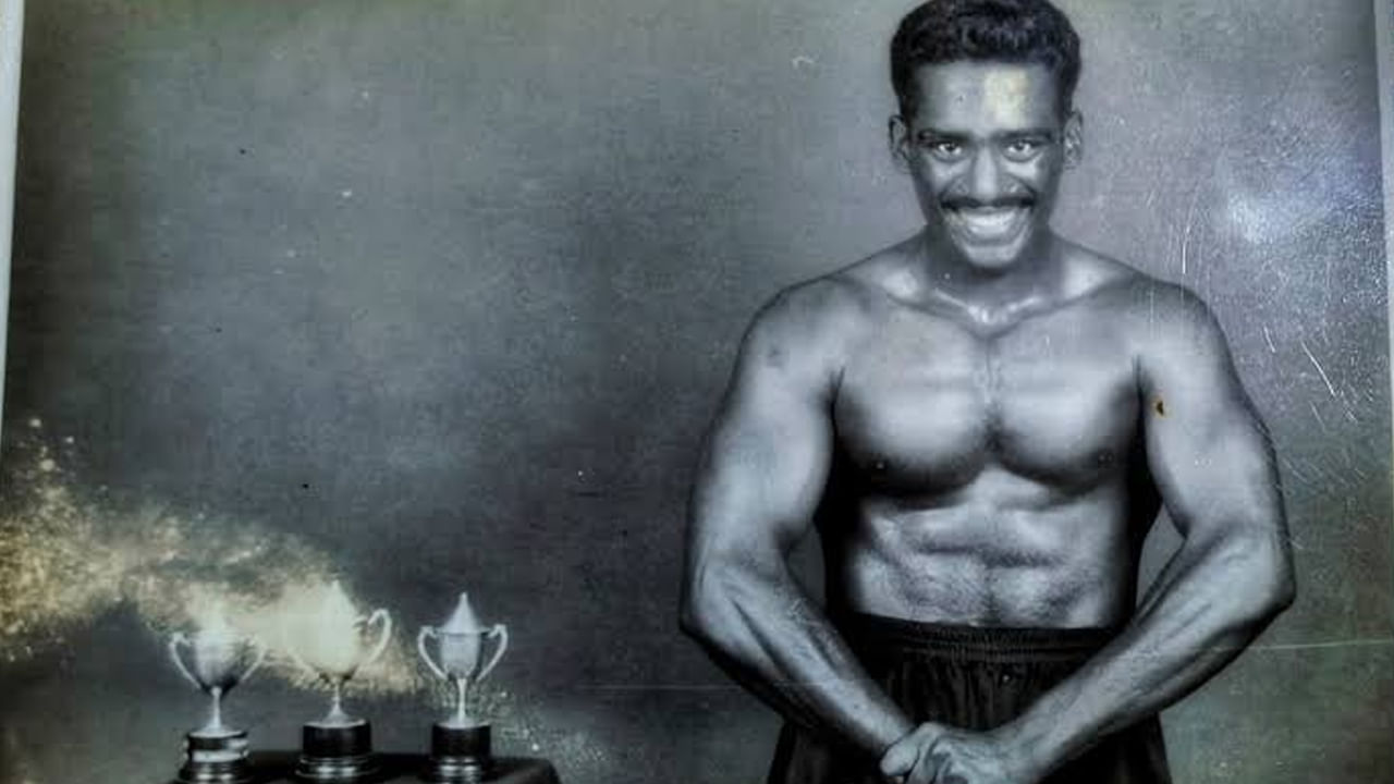Tollywood: ఈ పహిల్వాన్‌ను గుర్తు పట్టారా? స్టాండప్ కమెడియన్ టు స్టార్ యాక్టర్.. 46 ఏళ్లకే ఈ లోకాన్ని విడిచి..