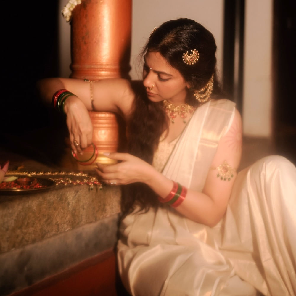 ఇదిలా ఉంటే అల్ఫోన్స్ దర్శకత్వంలో నివిన్ పౌలీ, సాయి పల్లవి, మడోనా, అనుపమ పరమేశ్వరన్ జంటగా నటించిన "ప్రేమమ్" చిత్రం 2015లో విడుదలైంది. ఈ చిత్రం మలయాళంలోనే కాకుండా తమిళం, తెలుగు భాషల్లో కూడా ప్రేక్షకులను ఆకట్టుకుంది.