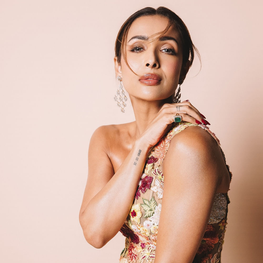 మలైకా 2018లో ఆ ఫ్లాట్‌ను రూ.3.26 కోట్లకు కొనుగోలు చేసింది. గత ఏడు సంవత్సరాలలో, ఆ ప్రాంతంలోని ఆస్తుల విలువ పెరిగింది, దీని వలన ఆమె దానిని రూ.5.3 కోట్లకు అమ్మగలిగింది.