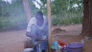 Viral Video: కొండచిలువ, నాగుపాము మధ్య భీకర యుద్ధం.. వీడియో చూస్తే వణికిపోవాల్సిందే..!