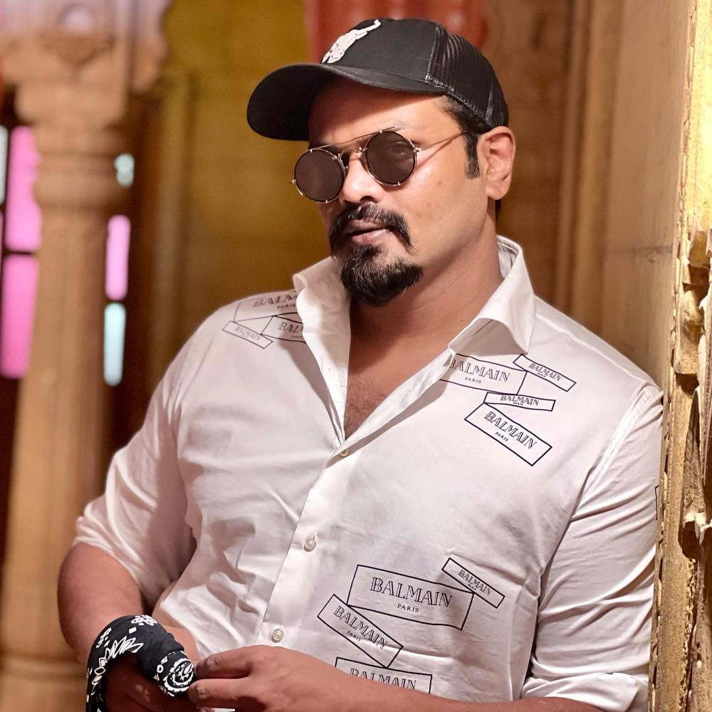 ఇప్పుడు మిరాయ్‌తో ప్యాన్ ఇండియన్ యాక్టర్ అయిపోయారు. మనోజ్ సపోర్టింగ్ రోల్స్ చేస్తే ఆఫర్స్ క్యూ కడతాయి. పైగా మంచి పర్ఫార్మర్ కూడా..! ఇన్నాళ్లూ వ్యక్తిగత కారణాలతో కెరీర్‌పై ఫోకస్ చేయని మనోజ్.. ఇకపై వరసగా సినిమాలు చేస్తానంటున్నారు. 