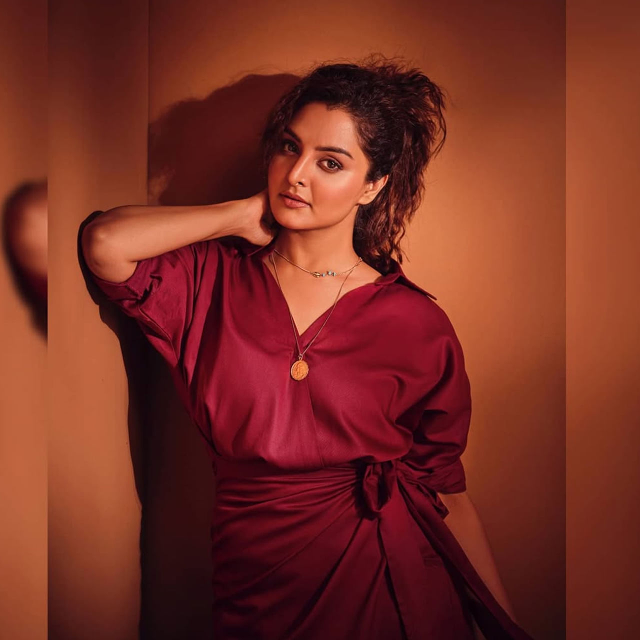 మంజు వారియర్.. మలయాళ సినిమాలో అత్యధిక పారితోషికం తీసుకునే నటీమణులలో ఆమె ఒకరు. ఇప్పటివరకు ఎన్నో రకాల పాత్రలు పోషించి అడియన్స్ హృదయాలు గెలుచుకుంది.  నివేదికల ప్రకారం, మంజు వారియర్ ఆస్తుల విలువ దాదాపు రూ. 142 కోట్లు. 