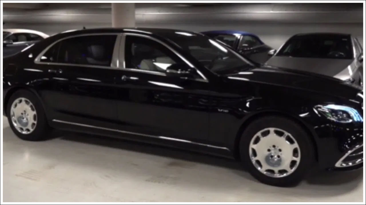 మెర్సిడెస్-మేబాచ్ S650 గార్డ్: ఈ కారు ప్రపంచంలోనే అత్యంత సురక్షితమైన కార్లలో ఒకటిగా ఉంది. ఇది VR 10 స్థాయి బుల్లెట్ ప్రూఫ్ భద్రతను కలిగి ఉంది. ఇది హ్యాండ్ గ్రెనేడ్లు మరియు AK-47 బుల్లెట్లను తట్టుకోగలదు. ఈ కారులో ఆక్సిజన్ సరఫరా, బ్లాస్ట్ ప్రూఫ్ విండోలు ఉన్నాయి. 2021 సంవత్సరంలో రష్యా పర్యటన సందర్భంగా ప్రధాని మోదీ ఈ కారును ఉపయోగించారు. ఈ కారు అంచనా ధర రూ. 12 కోట్లు.