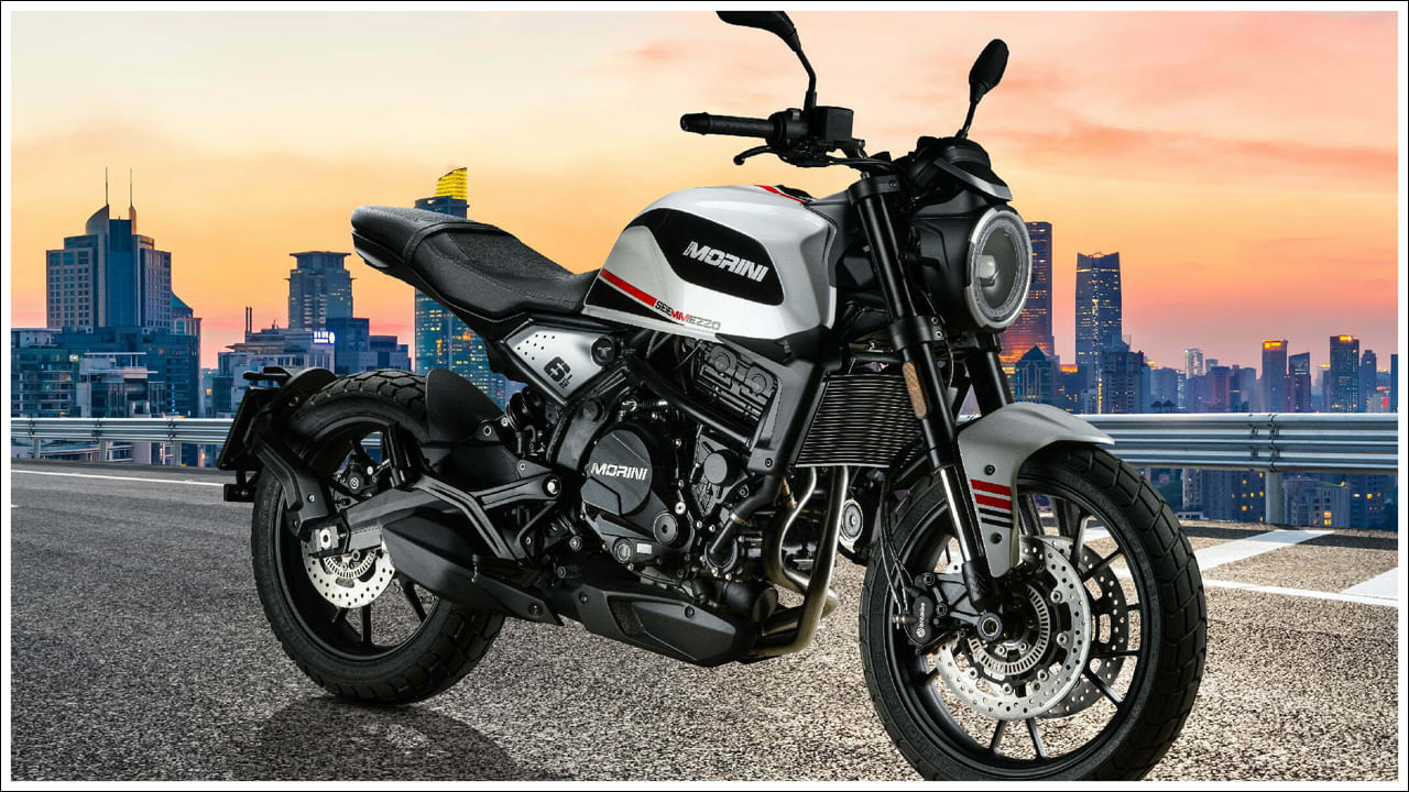 సెప్టెంబర్ 21 లోపు కొనుగోలు చేస్తే అదనపు ప్రయోజనం: భారతదేశంలో సెప్టెంబర్ 22 నుండి GST రేట్లు అమలులోకి వస్తాయి. అటువంటి పరిస్థితిలో కంపెనీ తన కస్టమర్ల కోసం అద్భుతమైన ఆఫర్‌ను తీసుకువచ్చింది. ఈ ఆఫర్ కింద సెప్టెంబర్ 21 కి ముందు బైక్ కొనుగోలు చేసే కస్టమర్‌లకు రూ. 33,000 తగ్గింపు లభిస్తుంది. లేకపోతే GST రేట్లు అమలు తర్వాత 350cc కంటే ఎక్కువ సామర్థ్యం ఉన్న బైక్‌ల ధర పెరుగుతుంది.