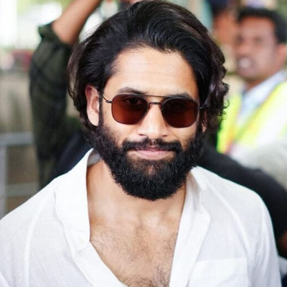 కేవలం హీరోజం చిత్రాలు కాకుండా విభిన్న కంటెంట్ కథలను ఎంచుకుంటూ ప్రేక్షకులను అలరించారు. ప్రయోగాత్మక చిత్రాలతో అడియన్స్ ఇష్టపడే హీరోగా పేరు సంపాదించుకున్నారు. ఏ మాయ చేసావే, ప్రేమమ్, తడాఖా, సూర్య, శైలజా రెడ్డి అల్లుడు, సవ్యసాచి, దడ వంటి చిత్రాలతో నటుడిగా ప్రశంసలు అందుకున్నారు. 