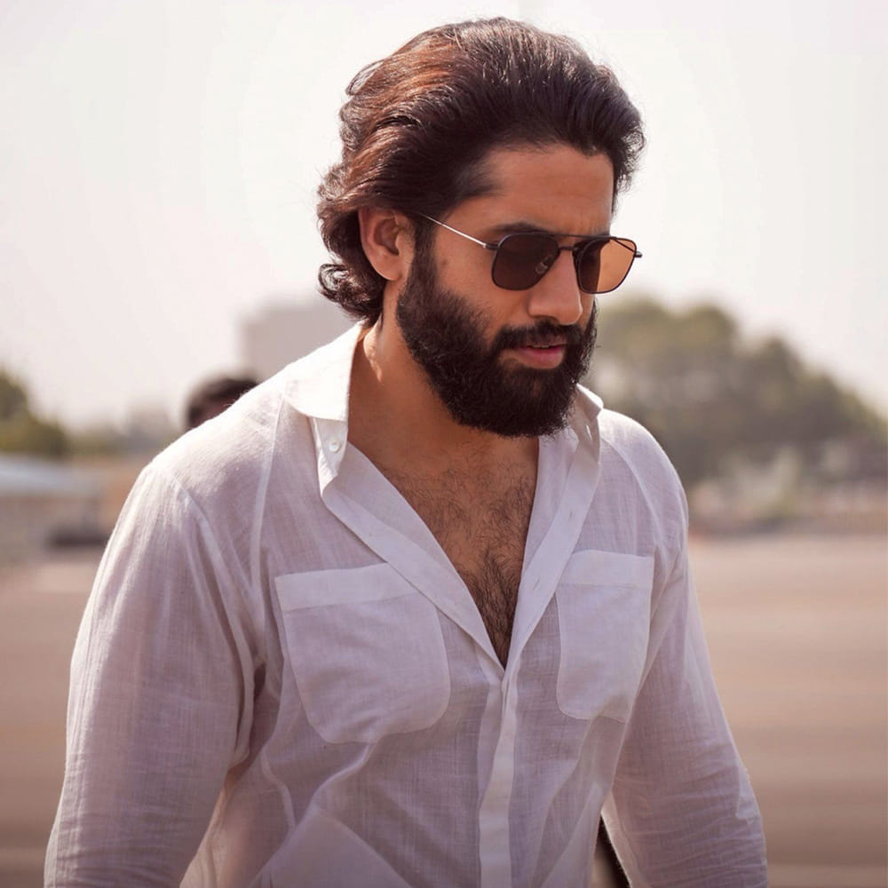 లవ్ స్టోరీ వంటి ప్రేమకథ చిత్రాలతో అమ్మాయిల హృదయాలను దొచుకున్నాడు. కేవలం లవ్ స్టోరీస్ కాదు.. యాక్షన్ చిత్రాలను సైతం సునాయసంగా చేయగలనని తండేల్ చిత్రంతో నిరూపించారు. చైతూ కెరీర్ లో లవ్ స్టోరీ, మజిలీ, తండేల్ చిత్రాలు కీలకమలుపుగా నిలిచాయి. 