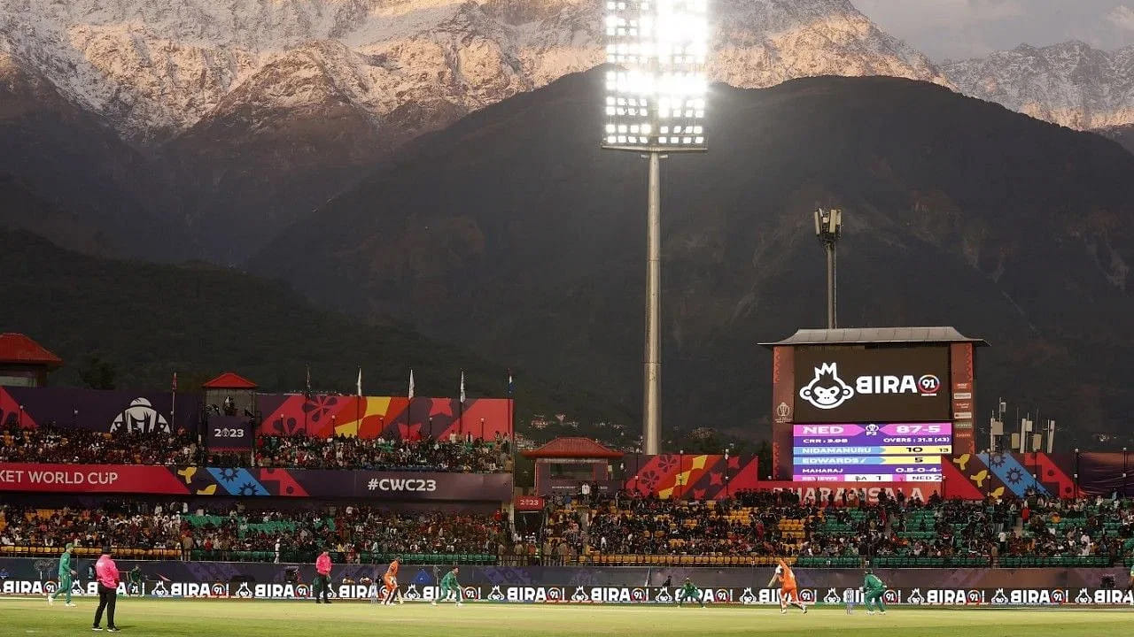 ఎవరు మమ్మీ వీళ్లు.. ఒక్క ఫోర్, సిక్స్ లేకుండా భారీ ఇన్నింగ్స్.. క్రికెట్ హిస్టరీలో 5సార్లు ఇలా..