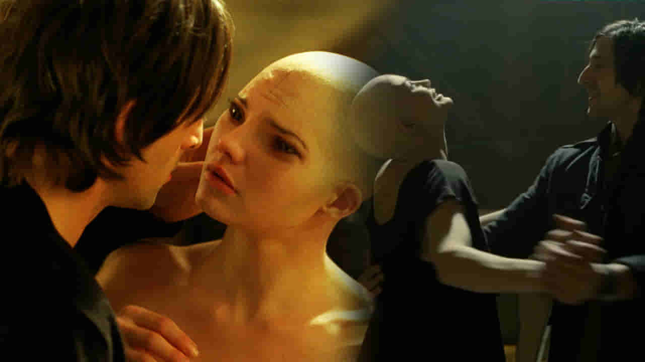 ఛీ.. ఛీ ఇదేం సినిమారా బాబు.! వింత జీవిని పుట్టించి దాంతో అలాంటి పనులు.. చివరకు