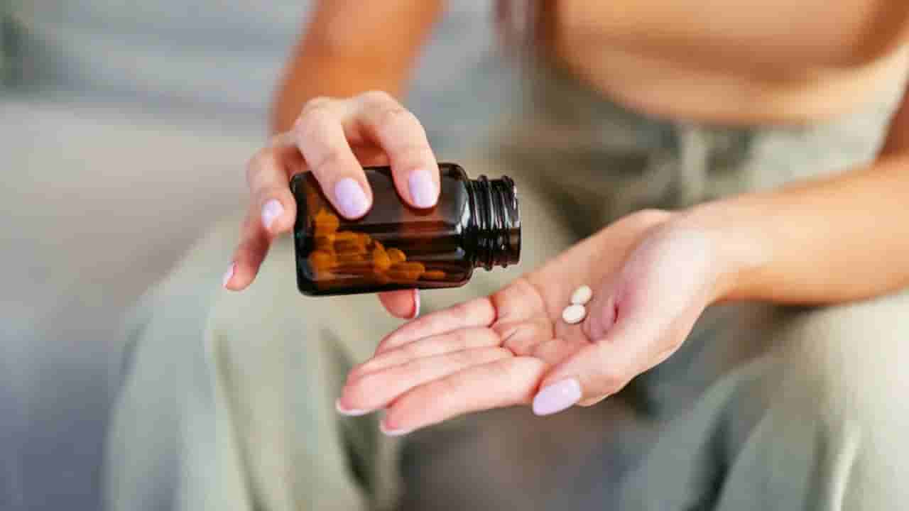 పెయిన్ కిల్లర్స్తో యాంటీబయాటిక్స్ కలిపి వేసుకుంటున్నారా..? నిపుణులు ఏం చెబుతున్నారో తెలుసా..?