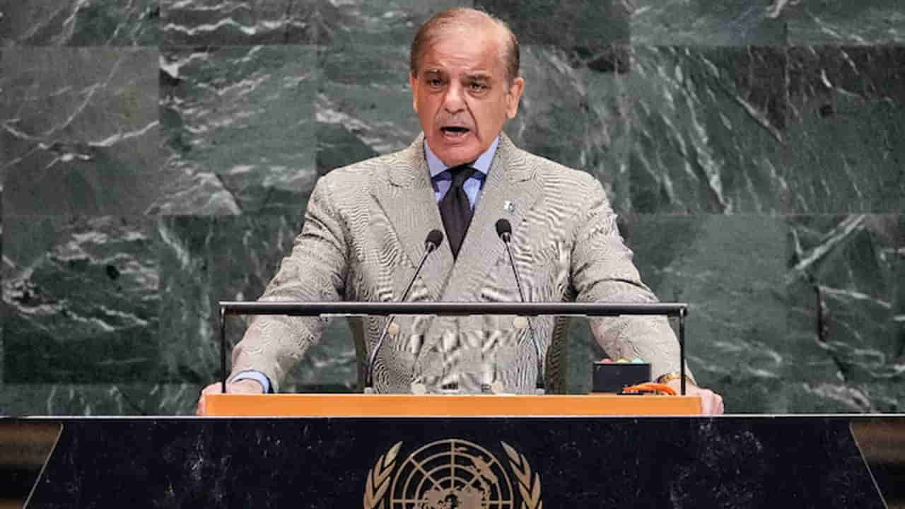 ఐక్యరాజ్యసమితిలో పాక్ ప్రధాని ముసలి కన్నీరు..! అసలు విషయం వదిలేసి.. భారత్పై విషం చిమ్మే కుట్ర!