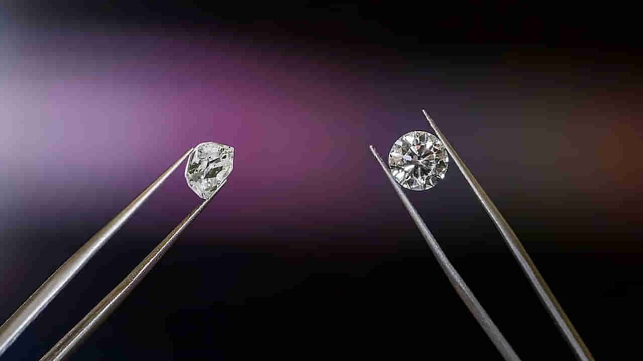 గిరిజన మహిళను వరించిన అదృష్టం.. ఒకేసారి మూడు వజ్రాలతో పంట పండింది..! ఎక్కడంటే..