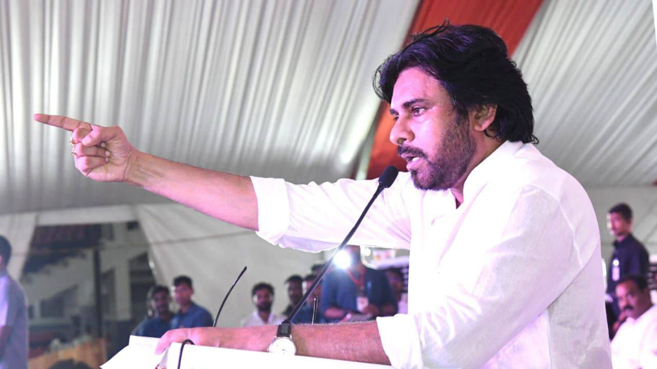 Pawan Kalyan: జనసేన అధినేత పవన్‌ కల్యాణ్ సరికొత్త వ్యూహం.. పిఠాపురంపై ఫుల్ ఫోకస్‌..
